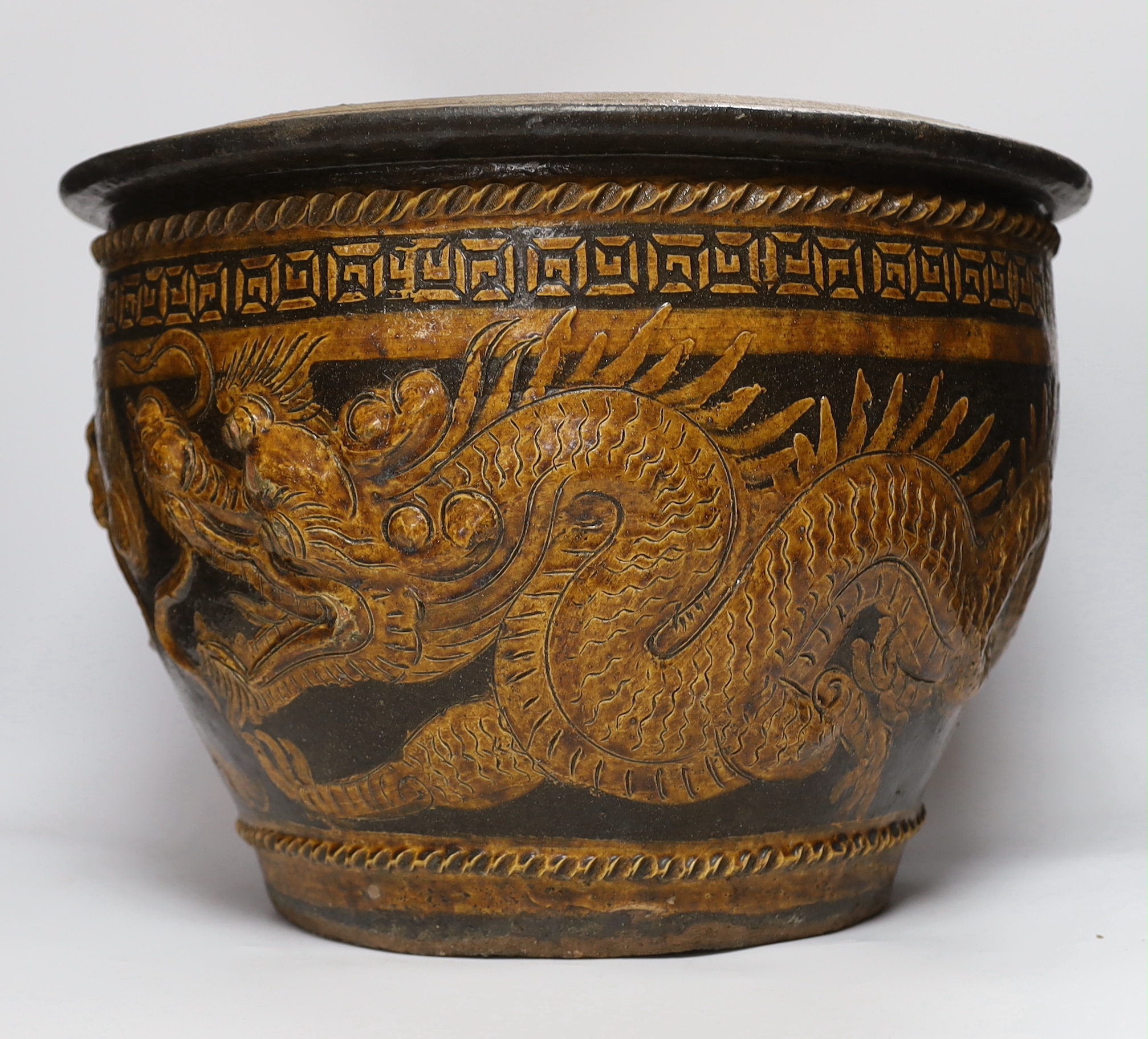 A large ‘dragon’ jardiniere, 32cm